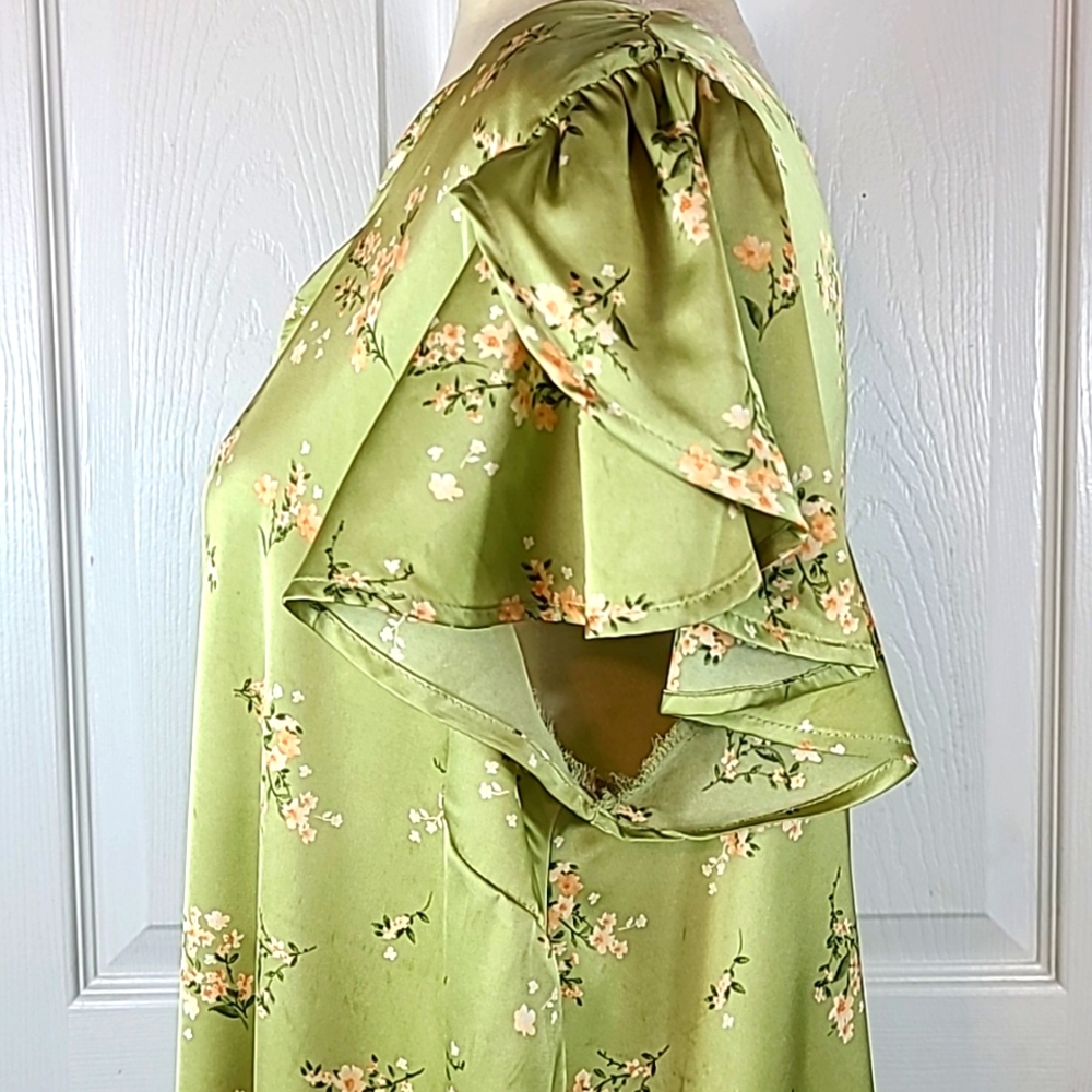 Perch Satin Floral Blouse - Picture 7 of 11
